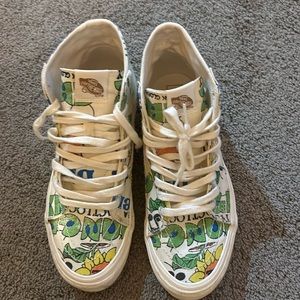 Unisex vans shoes, men’s size 8